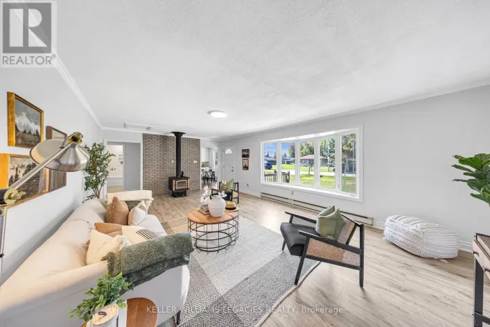 9 CENTRE ROAD, Georgina