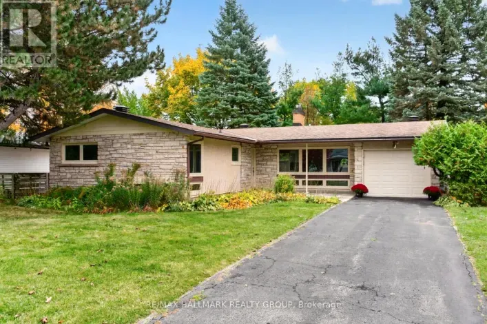 9 CLEADON DRIVE, Ottawa