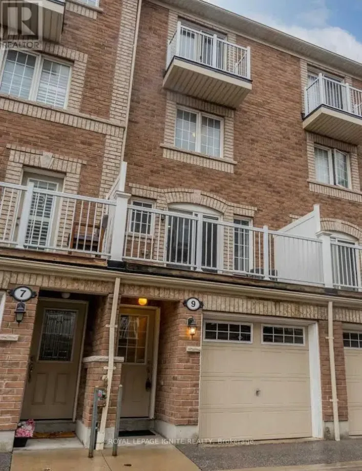 9 COOPERAGE LANE, Ajax