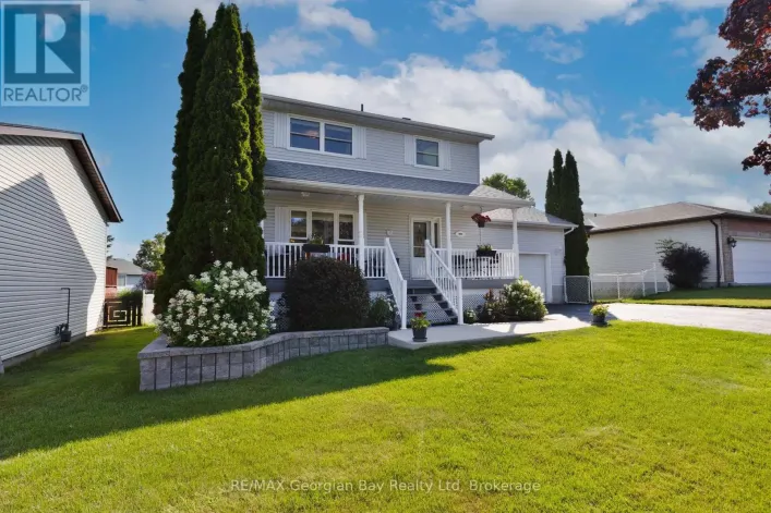 9 COPELAND STREET, Penetanguishene