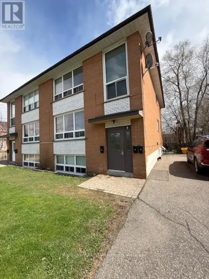 9 ELLEN STREET, Mississauga