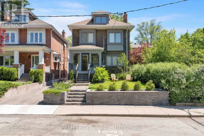 9 FAIRVIEW AVENUE, Toronto