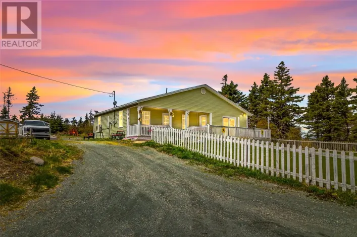9 Fox Marsh Road, Ocean Pond
