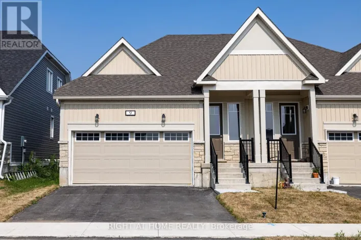 9 GOLF LINKS DRIVE, Loyalist