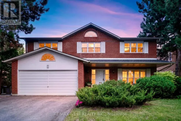 9 HARLINGTON ROAD, Toronto