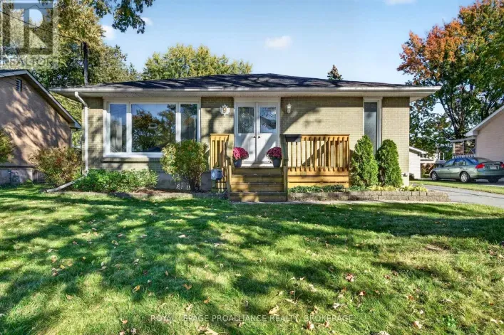 9 HENRY CRESCENT, Loyalist