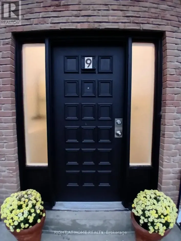 9 IVAN NELSON DRIVE, Toronto