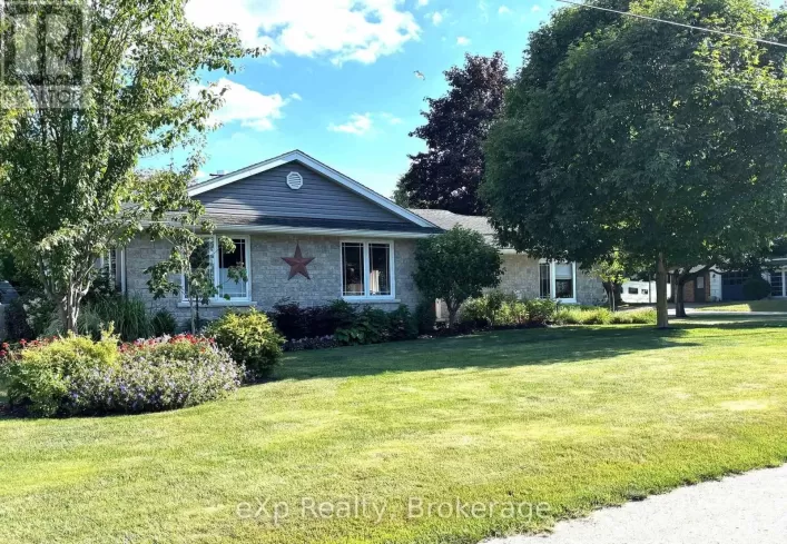 9 JOHNSTONE BOULEVARD, Brockton