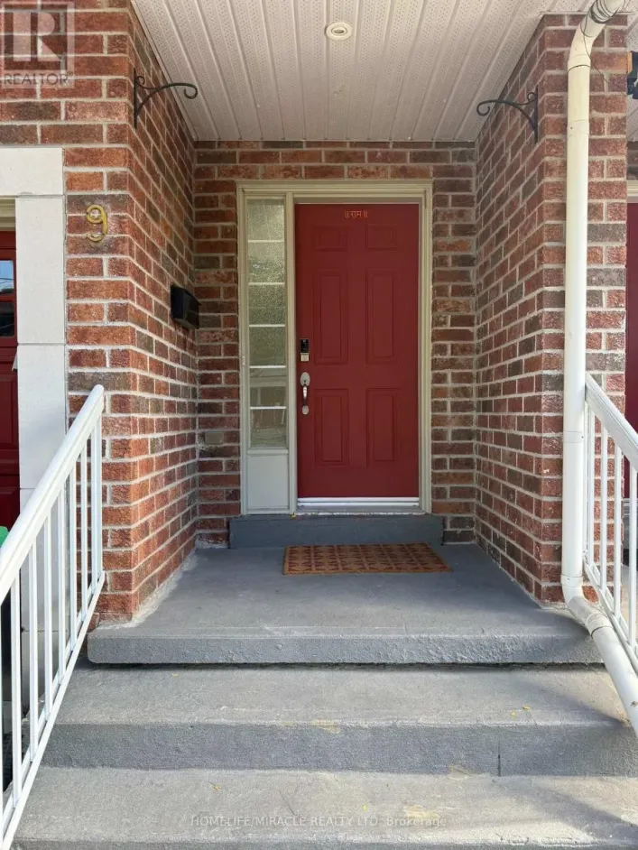 9 JOSEPH STREET, Brampton