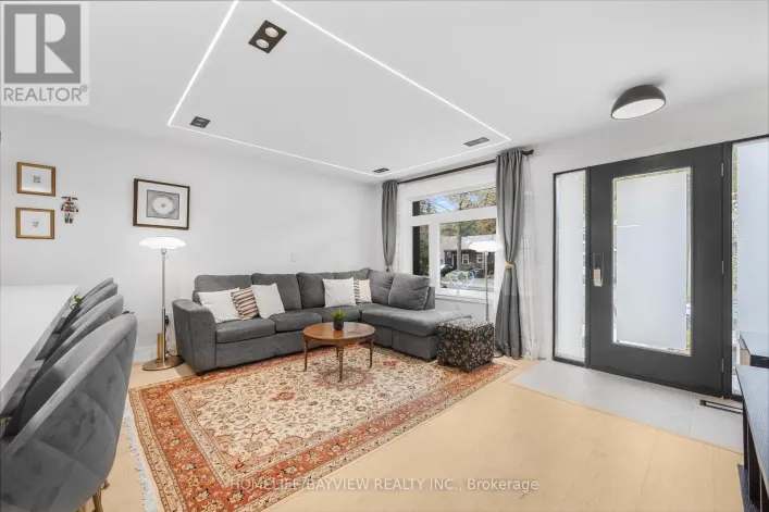 9 KENWORTHY AVENUE, Toronto