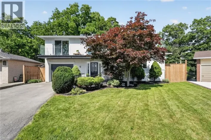 9 LESLIE Drive, Hamilton