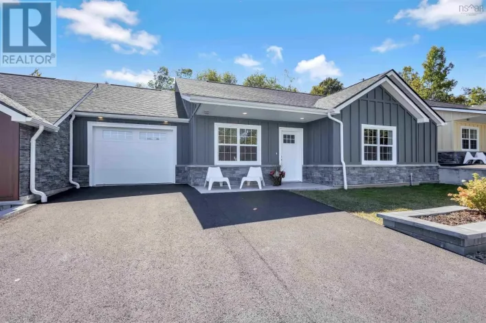 9 Lions Club Road, Fox Point