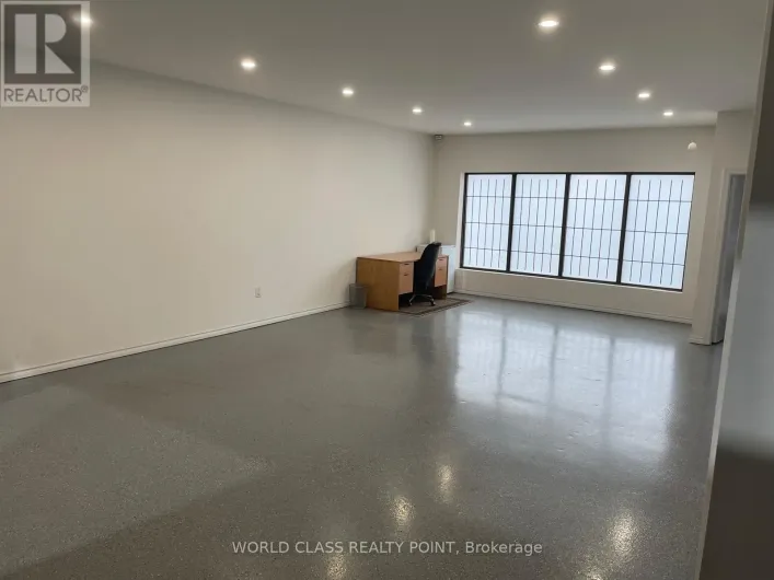 9 LOWER - 20 CLAIREPORT CRESCENT E, Toronto