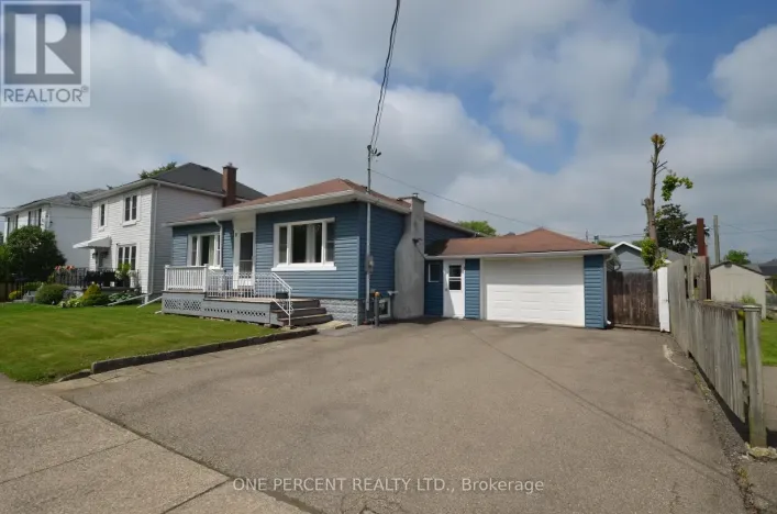 House for sale: 9 LYONS AVENUE, Welland