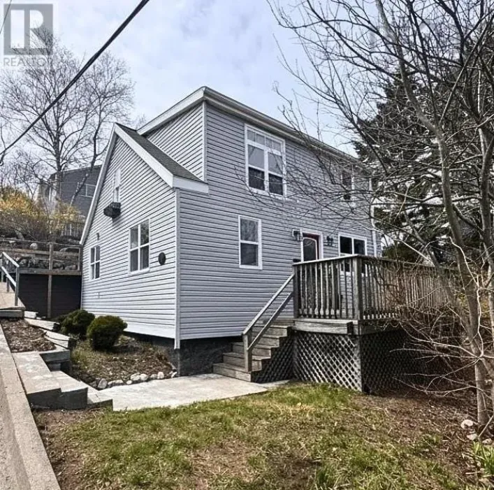 9 Maplewood Drive, Halifax