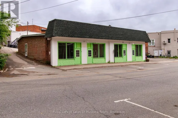 9 ONTARIO STREET, Bracebridge