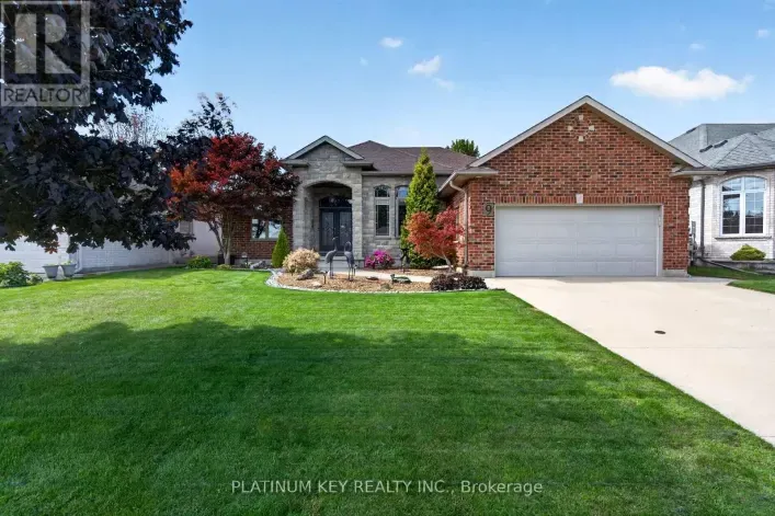 House for sale: 9 RONALD BLOORE DRIVE, Sarnia