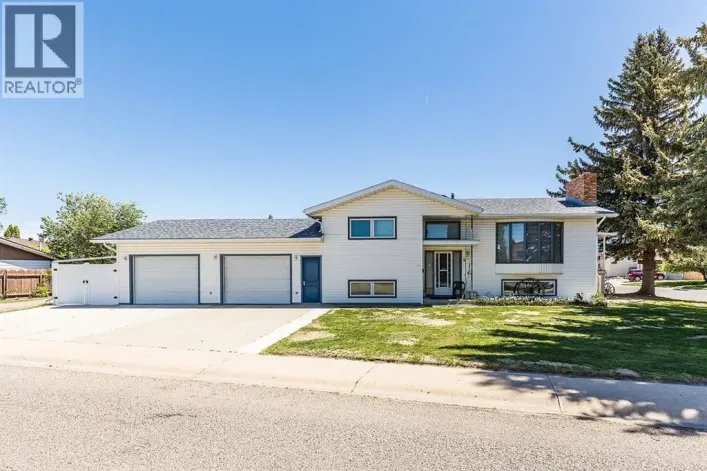 9 Rossmere Avenue SE, Medicine Hat