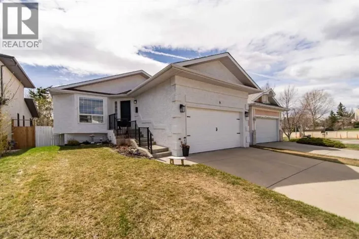 9 Scripps Landing NW, Calgary