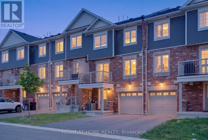 9 SILO MEWS, Barrie