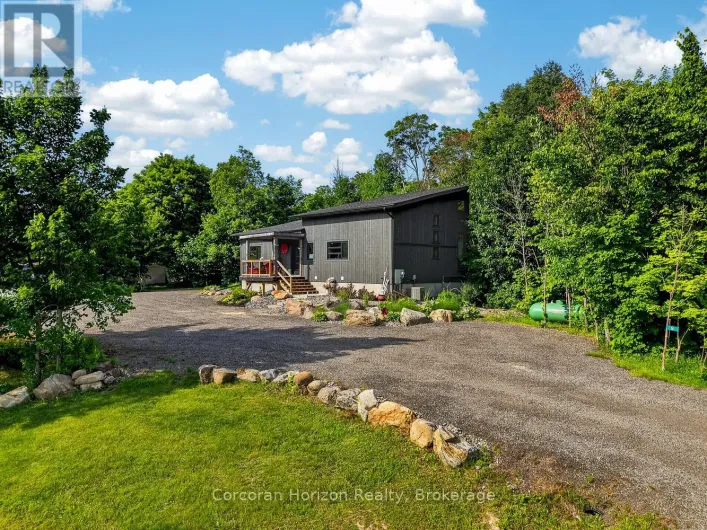 9 SILVER BIRCH CIRCLE N, McKellar