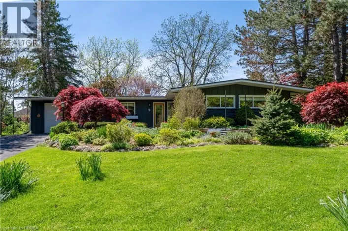 9 SUMMERHAYES Crescent, Brantford