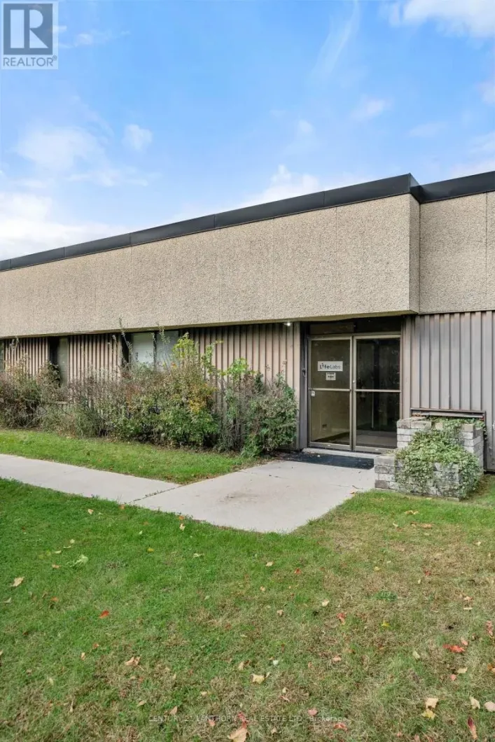 9 - UNIT 9 - 389 PICTON MAIN STREET, Prince Edward County