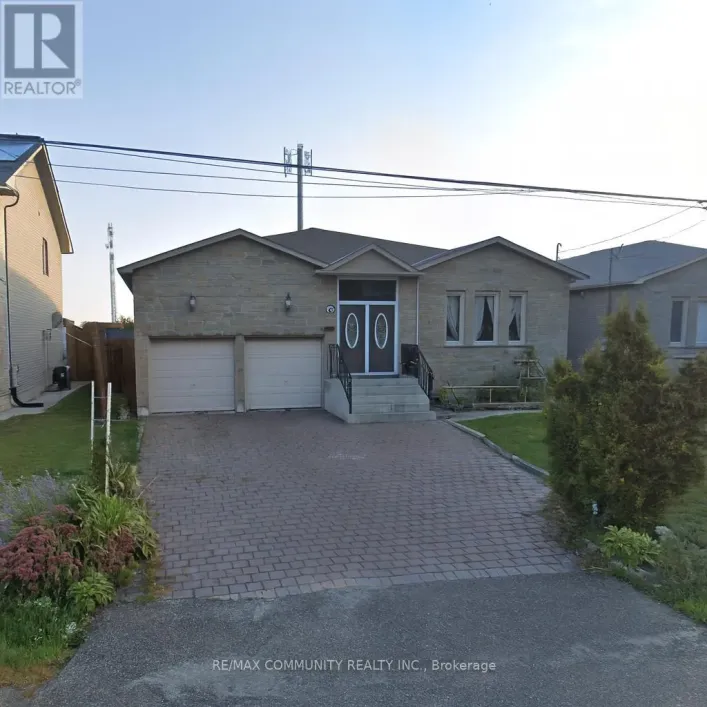 9 VALMOUNT AVENUE, Toronto