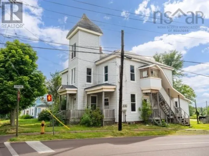 9 Victoria (W B) Street, Amherst