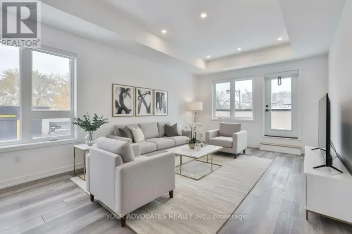 9 VIVIAN ROAD, Toronto