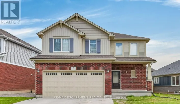 9 WINTERBERRY BOULEVARD, Thorold
