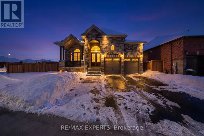 9 WOOD CRESCENT, Essa