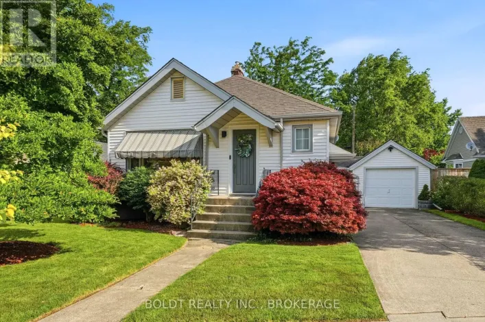 House for sale: 9 WOODGATE AVENUE, St. Catharines