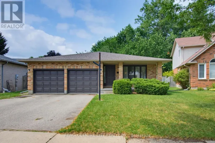9 YARMOUTH DRIVE, London East