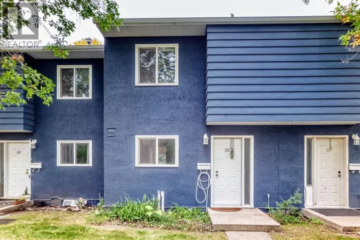 90, 251 90 Avenue SE, Calgary