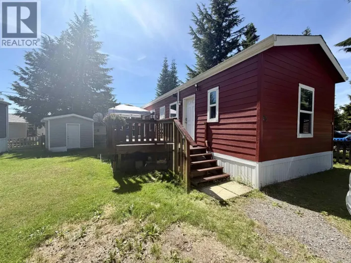 90 3616 LARCH AVENUE, Terrace
