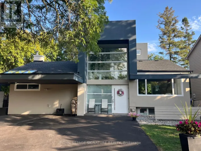 90 BERKINSHAW CRESCENT, Toronto