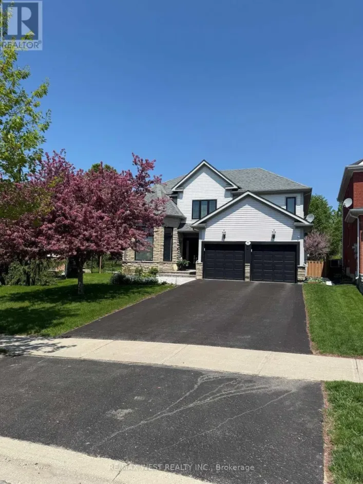 90 BIRKHALL PLACE, Barrie