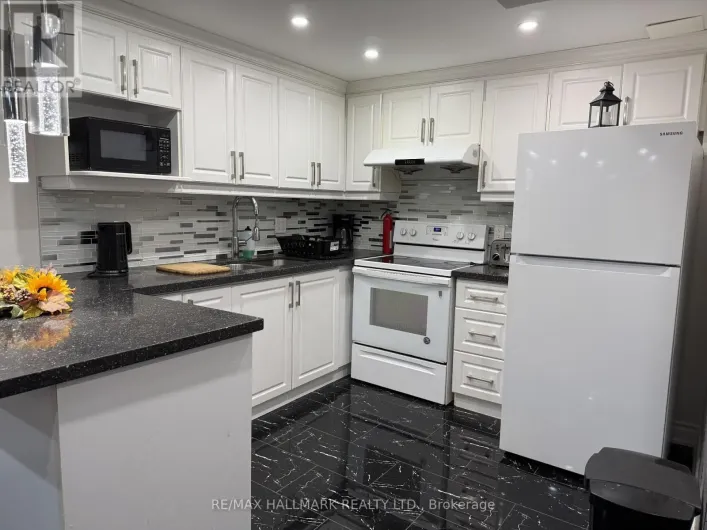 House for rent: 90 BLACK MAPLE CRESCENT, Vaughan