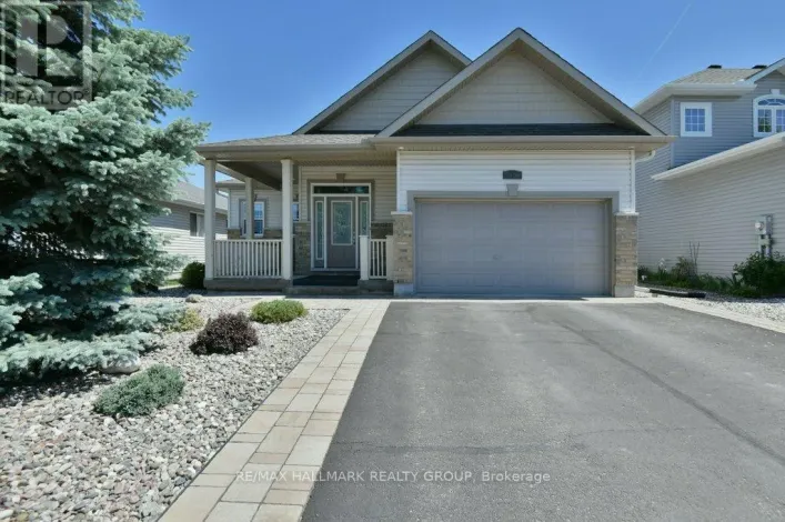 90 CARTER CRESCENT, Arnprior