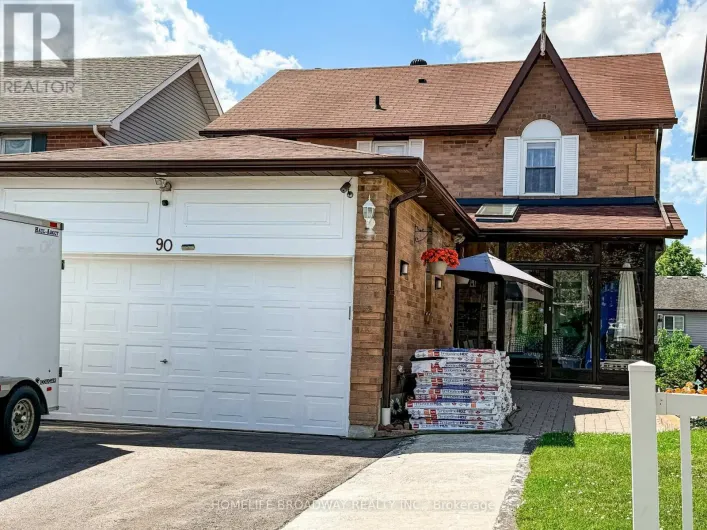 90 CHAPMAN DRIVE, Ajax