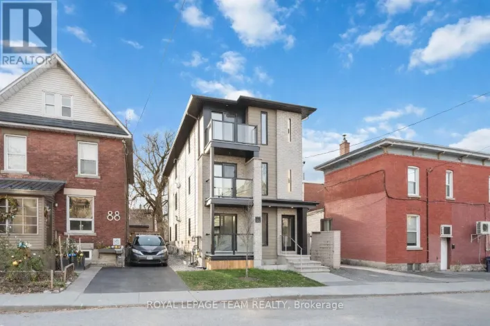 90 ELM STREET, Ottawa