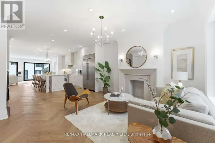 90 GARDEN AVENUE, Toronto