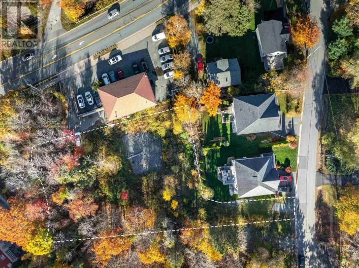 90 Golf Links Road, Bedford