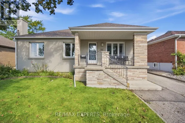 House for sale: 90 HEATHROW DRIVE, Toronto