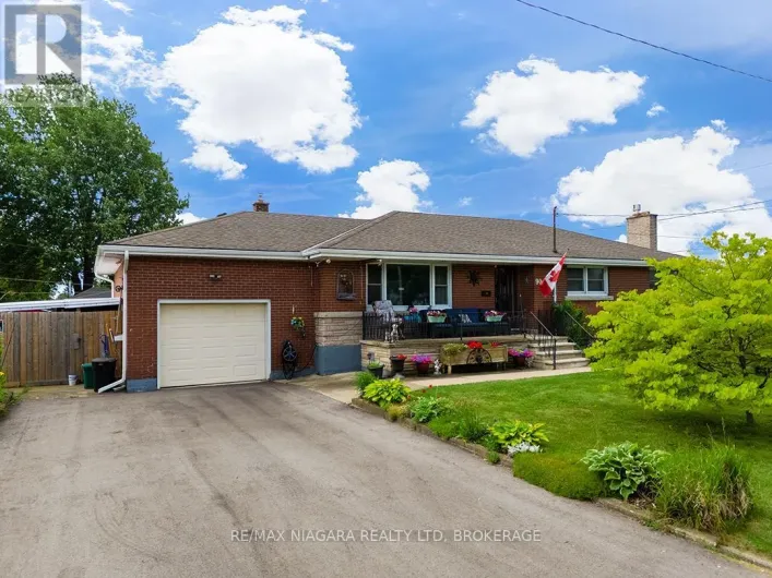 90 JOHN STREET, Port Colborne