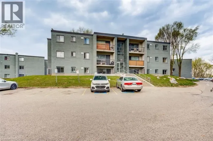 90 KING EDWARD Avenue Unit# 10, London