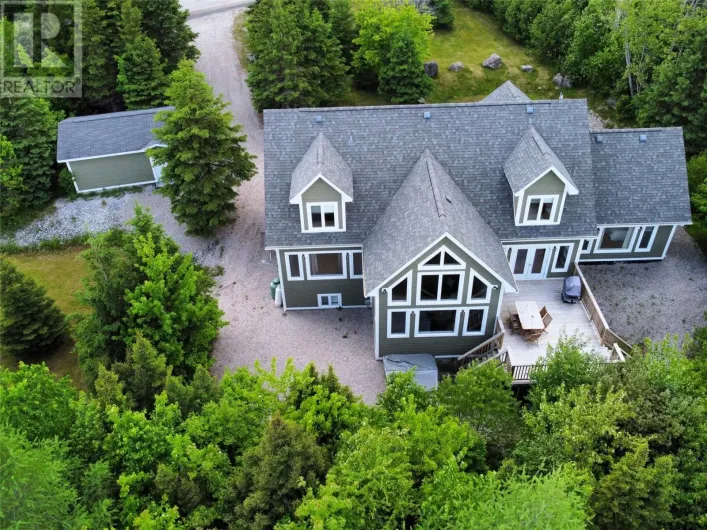 90 Lakeside Drive, Humber Valley Resort