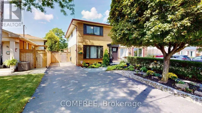 90 SAN ANTONIO DRIVE, Hamilton