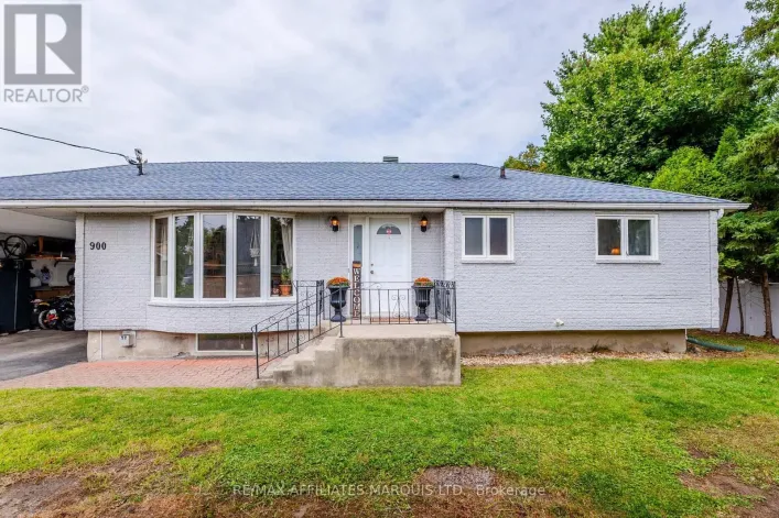 900 OSBORNE AVENUE, Cornwall